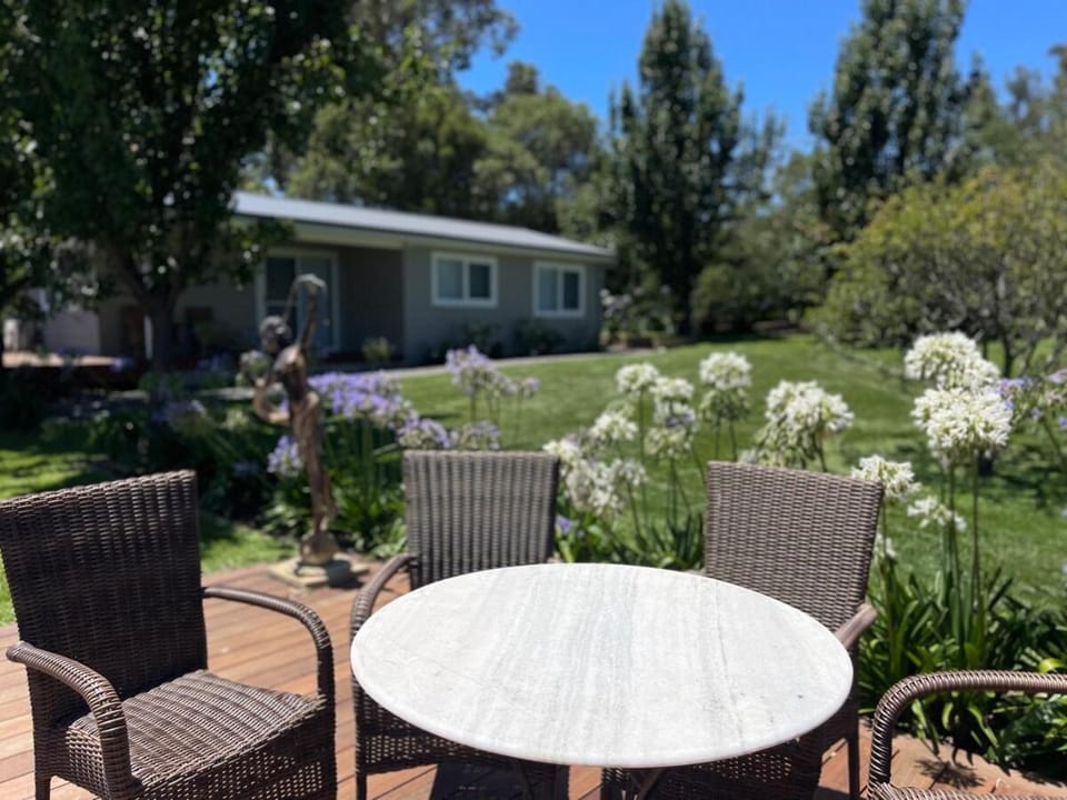 Beautiful garden cottage in Bowral Apartment in Bowral
