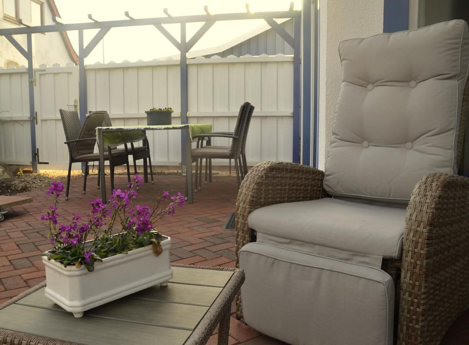 Garden, Balcony/Terrace, Seating area, Dining area