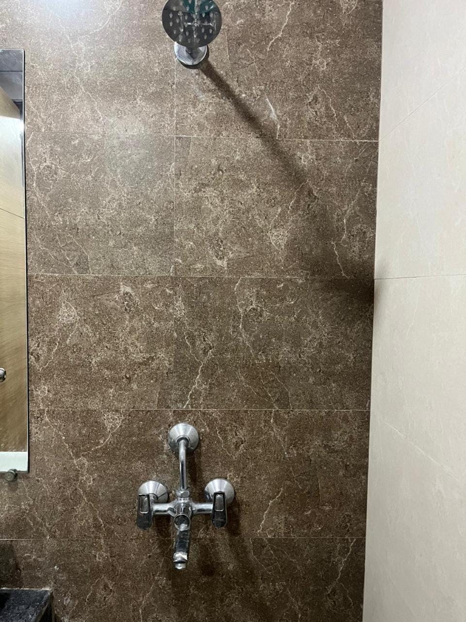 Golden palace studio Apartment in Noida