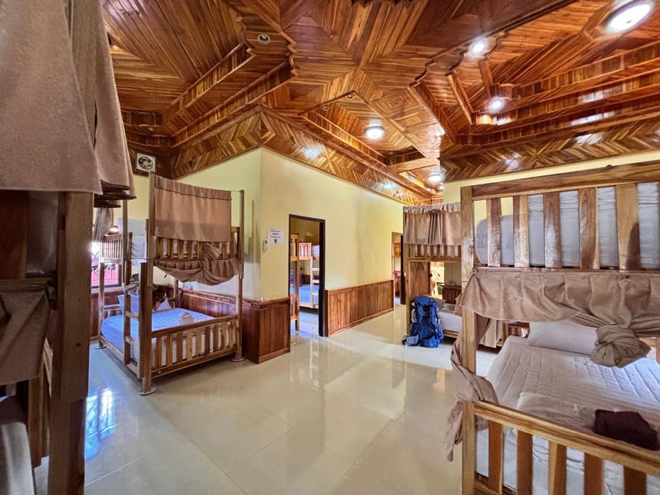 Nongkhiew Heaven Backpackers Hostel & Tours Hostel in Luang Prabang Province, Laos