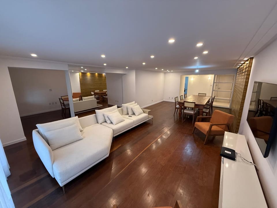 APT Luxo 4 SUITES ONDINA Circuito CARNAVAL House in Salvador