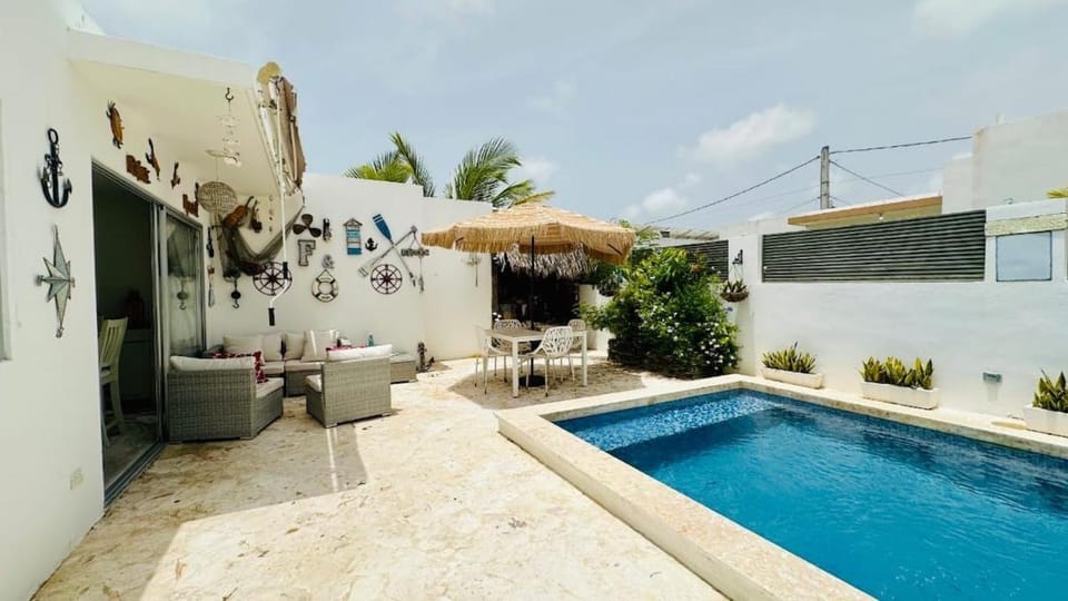 Patio, Swimming pool