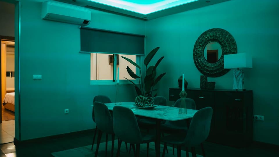 Living room, Dining area