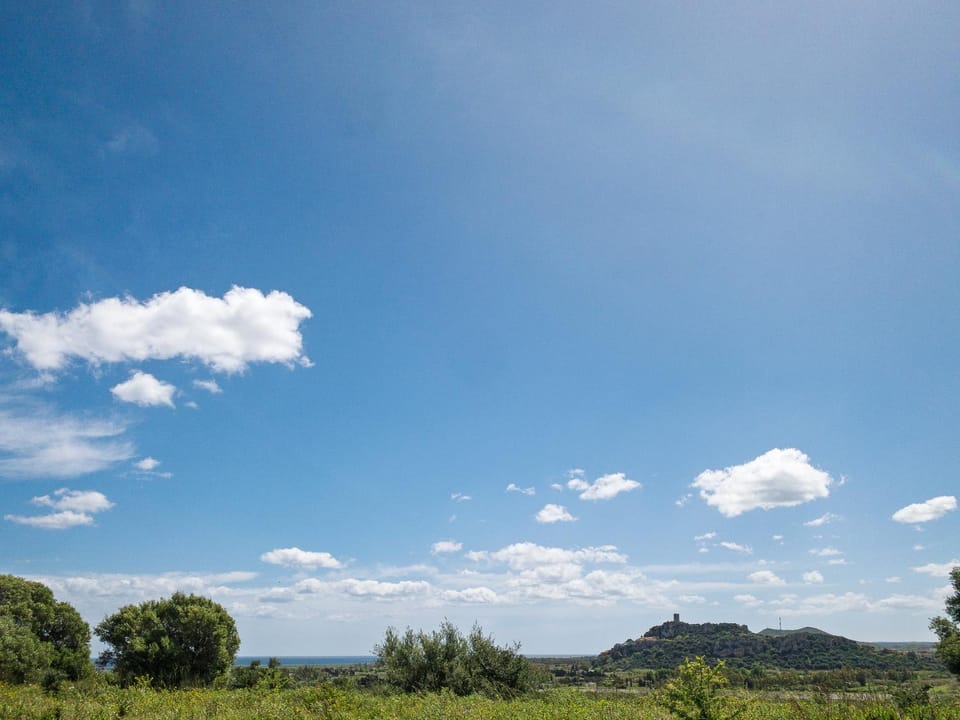Nearby landmark, Natural landscape, Mountain view, Pool view, Sea view