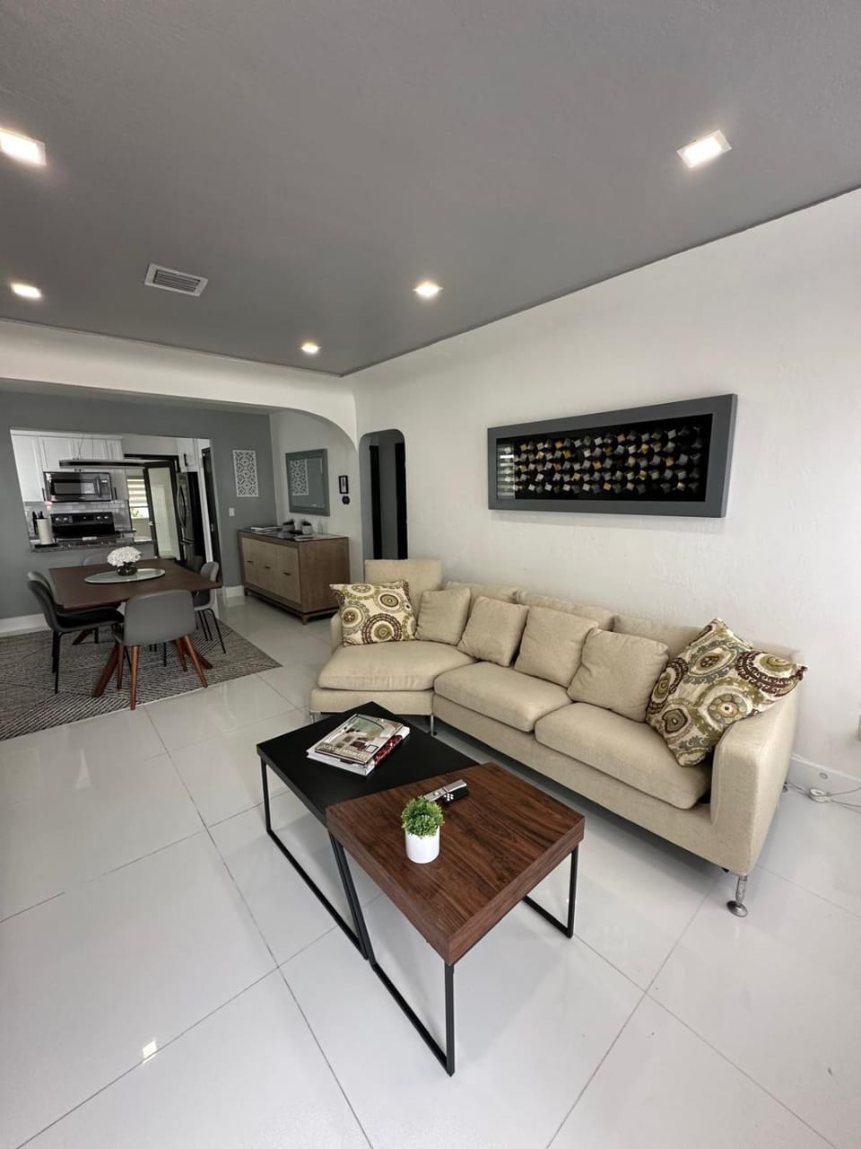 Casa Belle 3br W Pool & Bbq 10 Mins To Beach House in Coral Gables