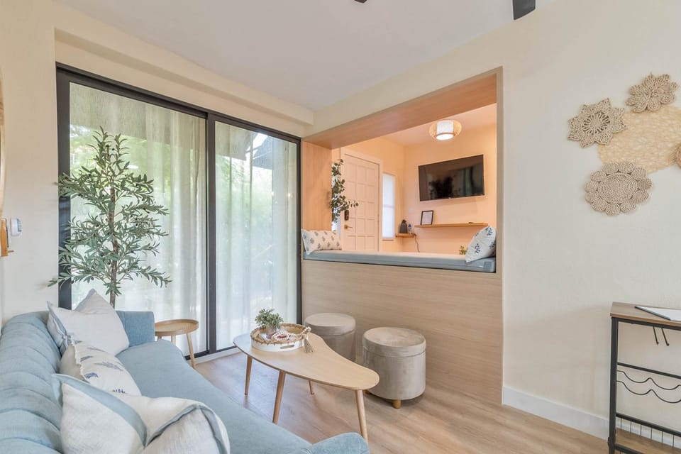 Casa Bellini Modern 3br W Bbq -10 Mins To Beac House in Coconut Grove