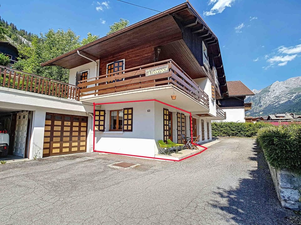 Appartement 4 pers à La Clusaz avec terrasse et animaux admis Apartment in La Clusaz