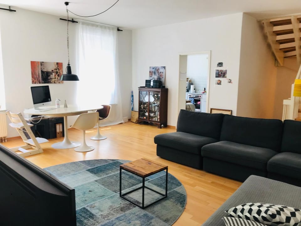 Communal lounge/ TV room, TV and multimedia, Living room, Evening entertainment