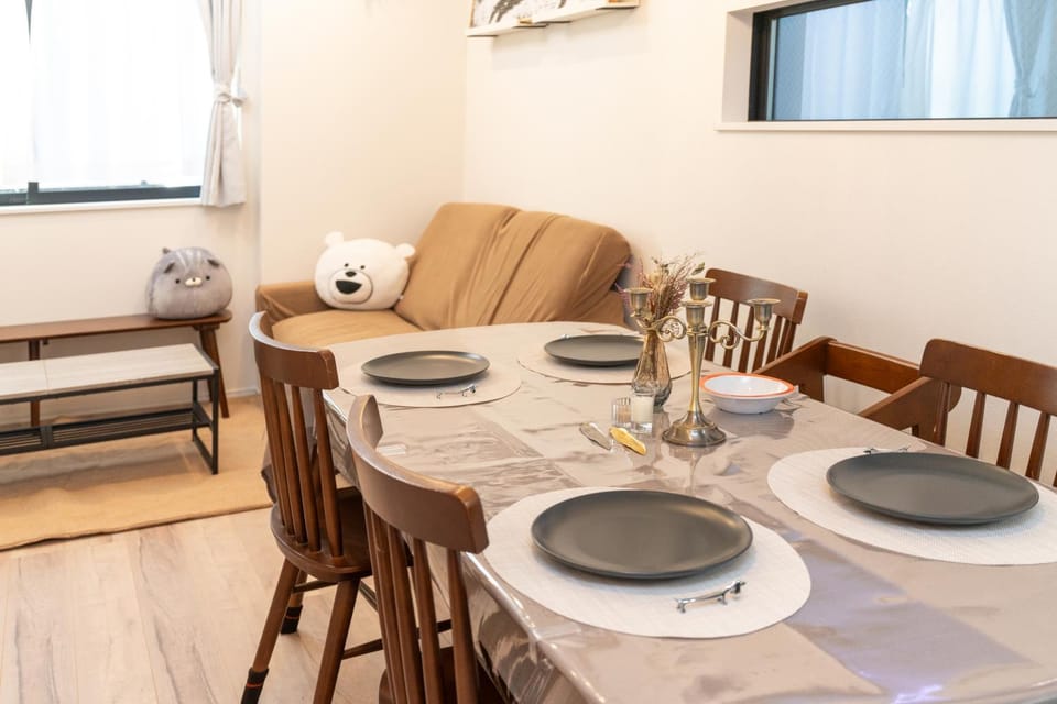 Living room, Seating area, Dining area
