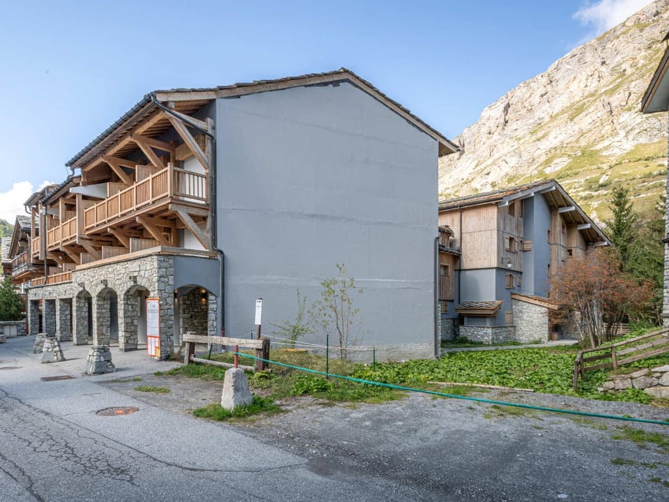 Duplex 5 pièces à Val-d'Isère avec Wifi et Parking - FR-1-694-378 Apartment in Val dIsere