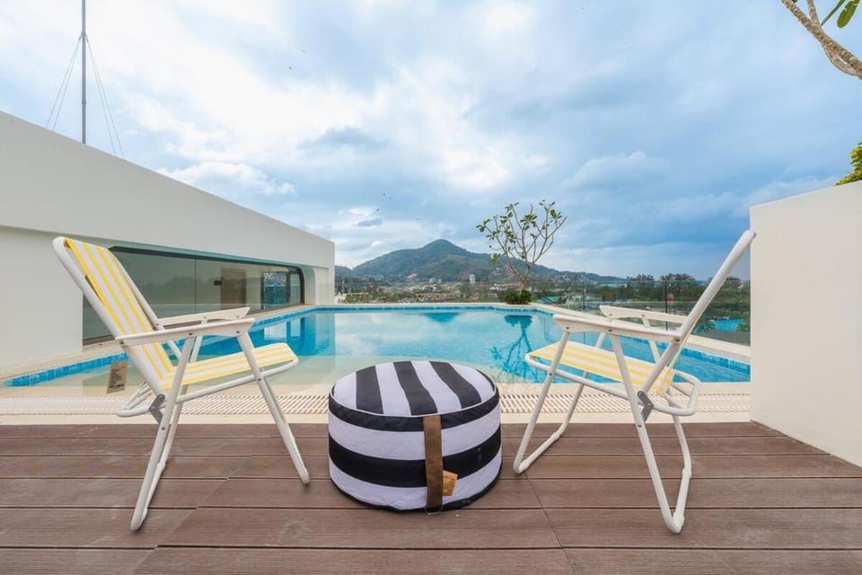 Mountain view, Swimming pool