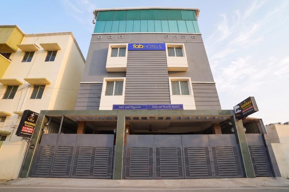 Property building, Facade/entrance
