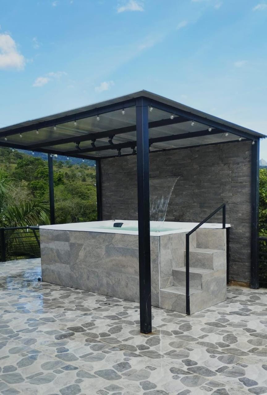 Quinta Emmanuel House in Cundinamarca, Colombia