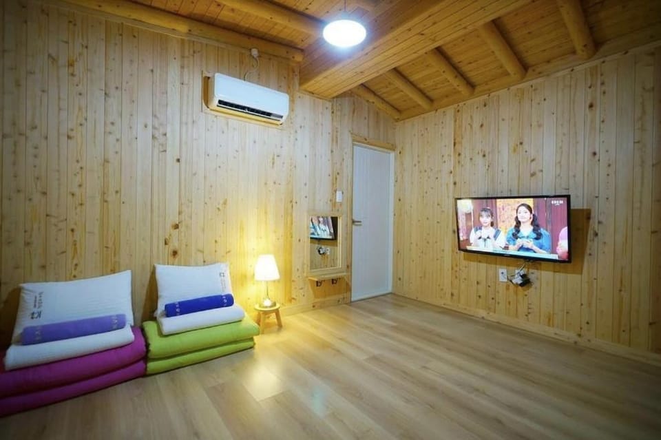 Millennial Morning Hanok Jeonju Bed and Breakfast in South Korea