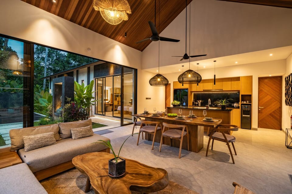 Seating area, Dining area