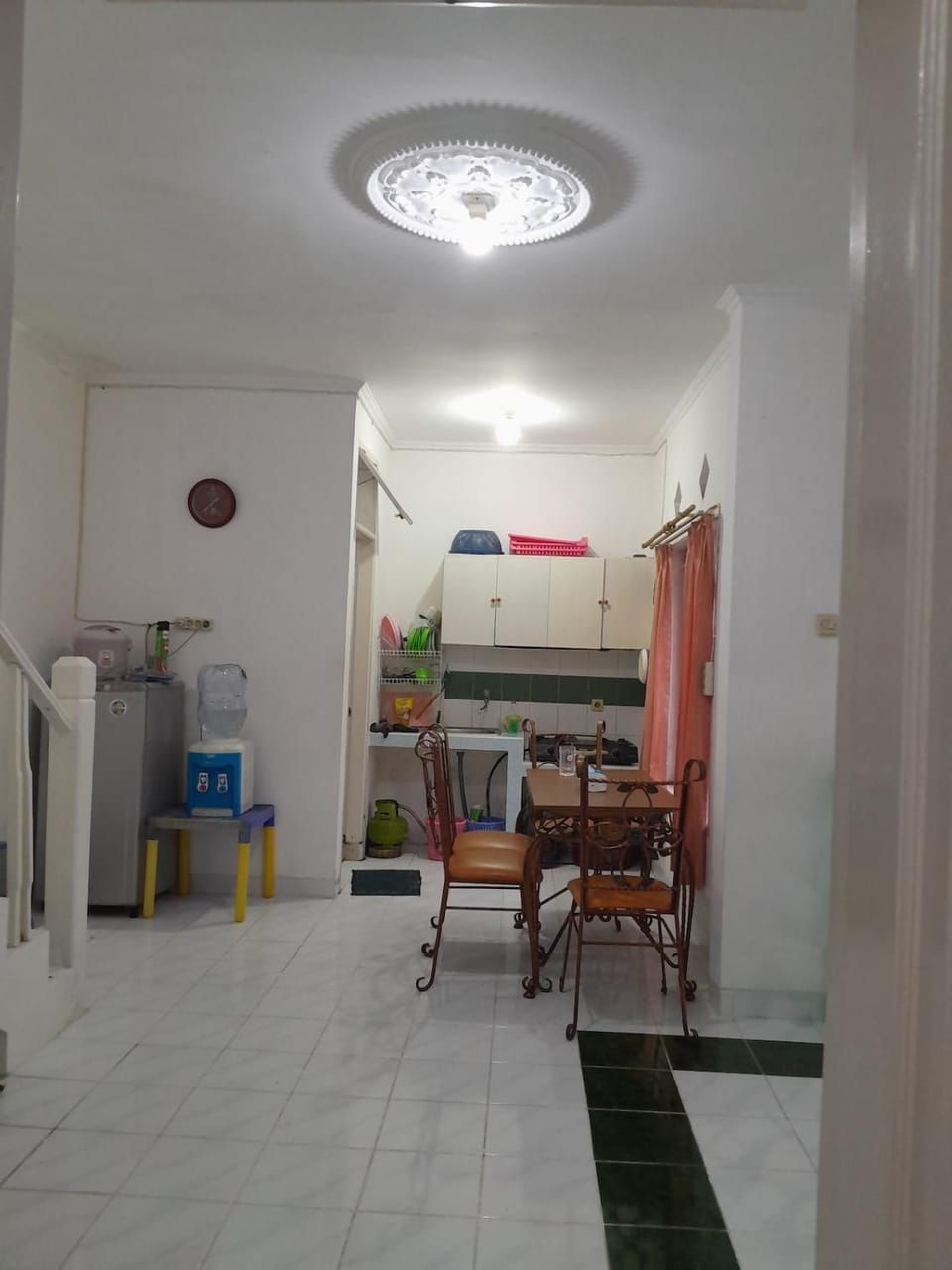 Vila puncak cipanas green apple aamaleeq Villa in West Java