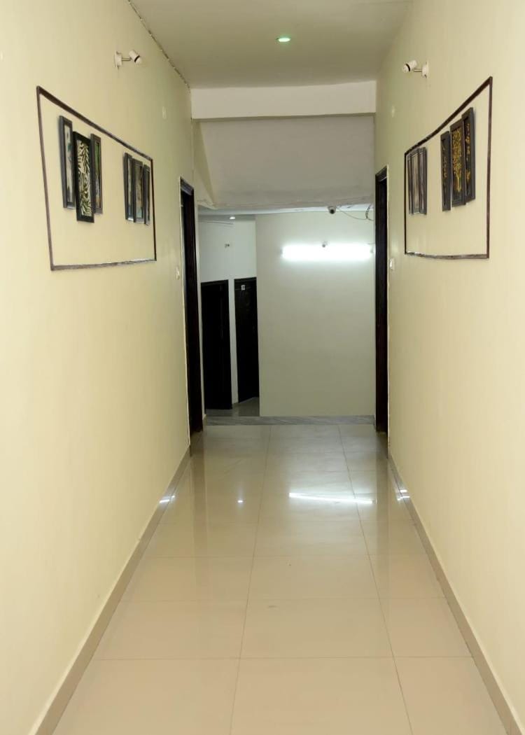 Hotel Raas Ramayana Hotel in Lucknow