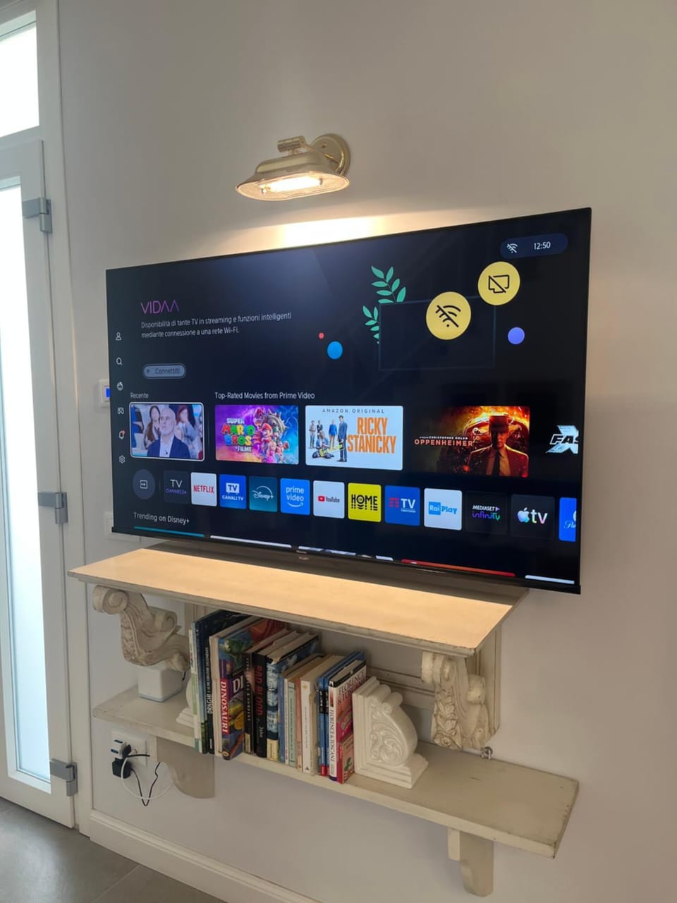 Communal lounge/ TV room