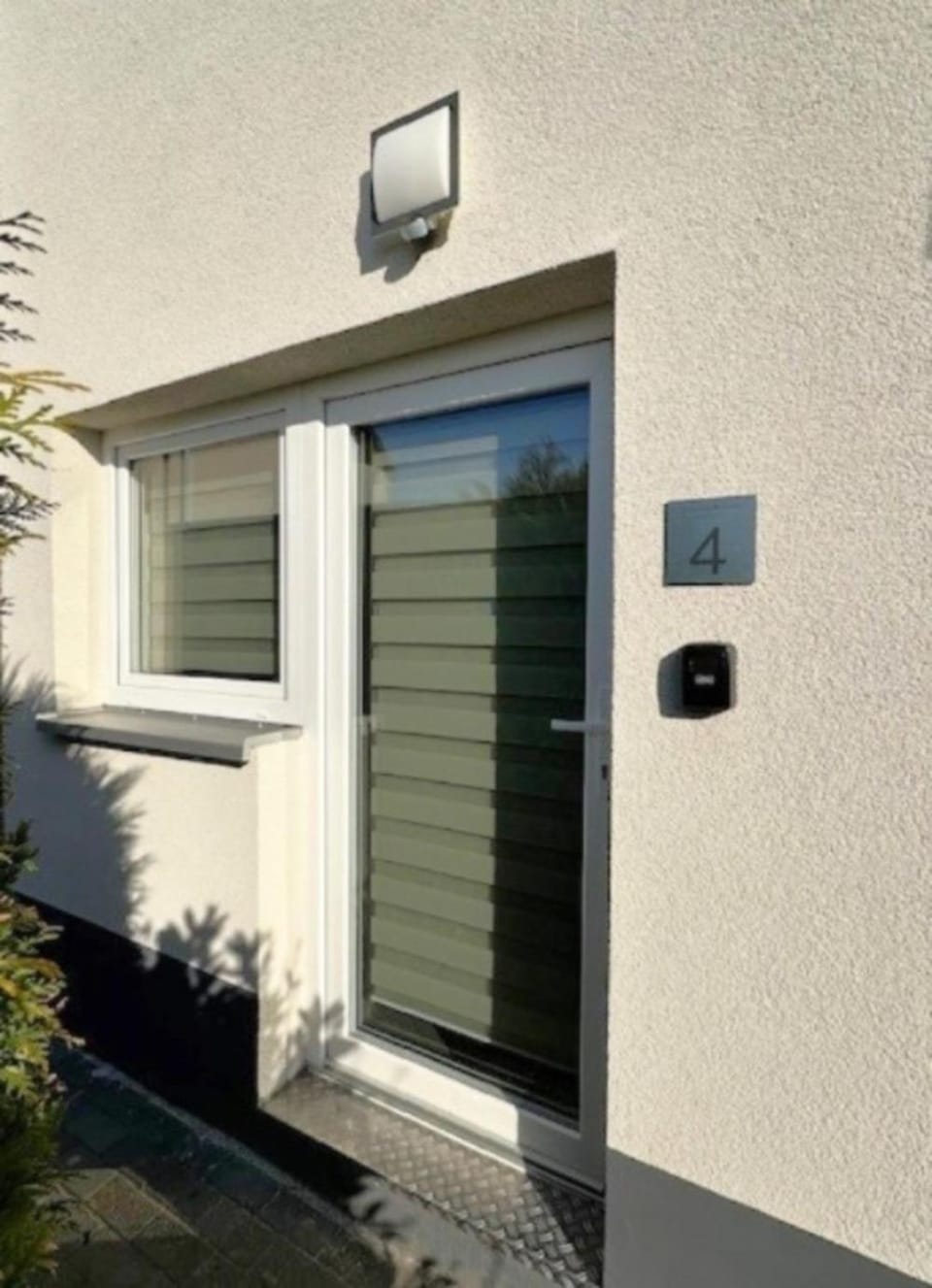 Property building, Facade/entrance
