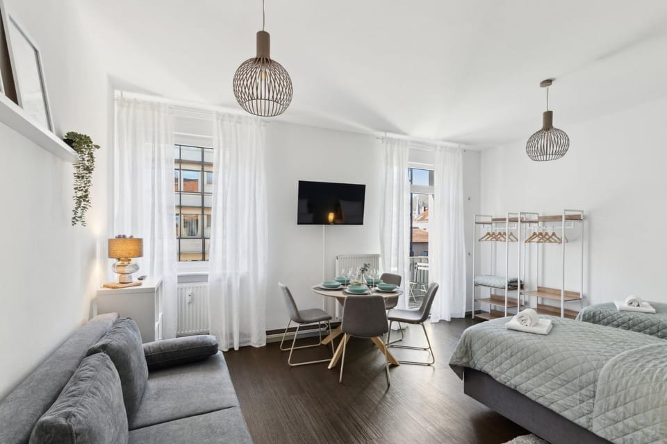 Balcony/Terrace, Photo of the whole room, Food, Area and facilities, Lunch, Dinner, furniture, internet