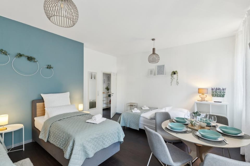 Living room, Photo of the whole room, Dining area, Bedroom, Food