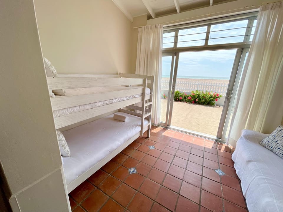 Sashalon Beachfront Cottage Apartment in Namibia