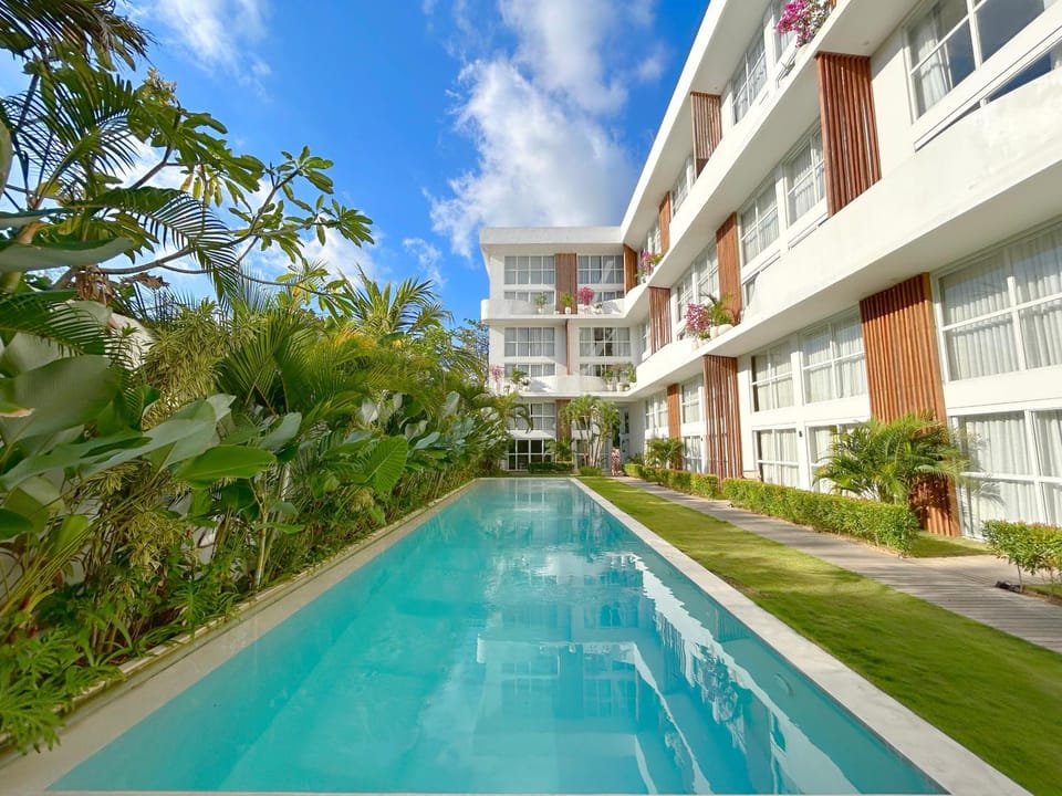 Property building, Swimming pool