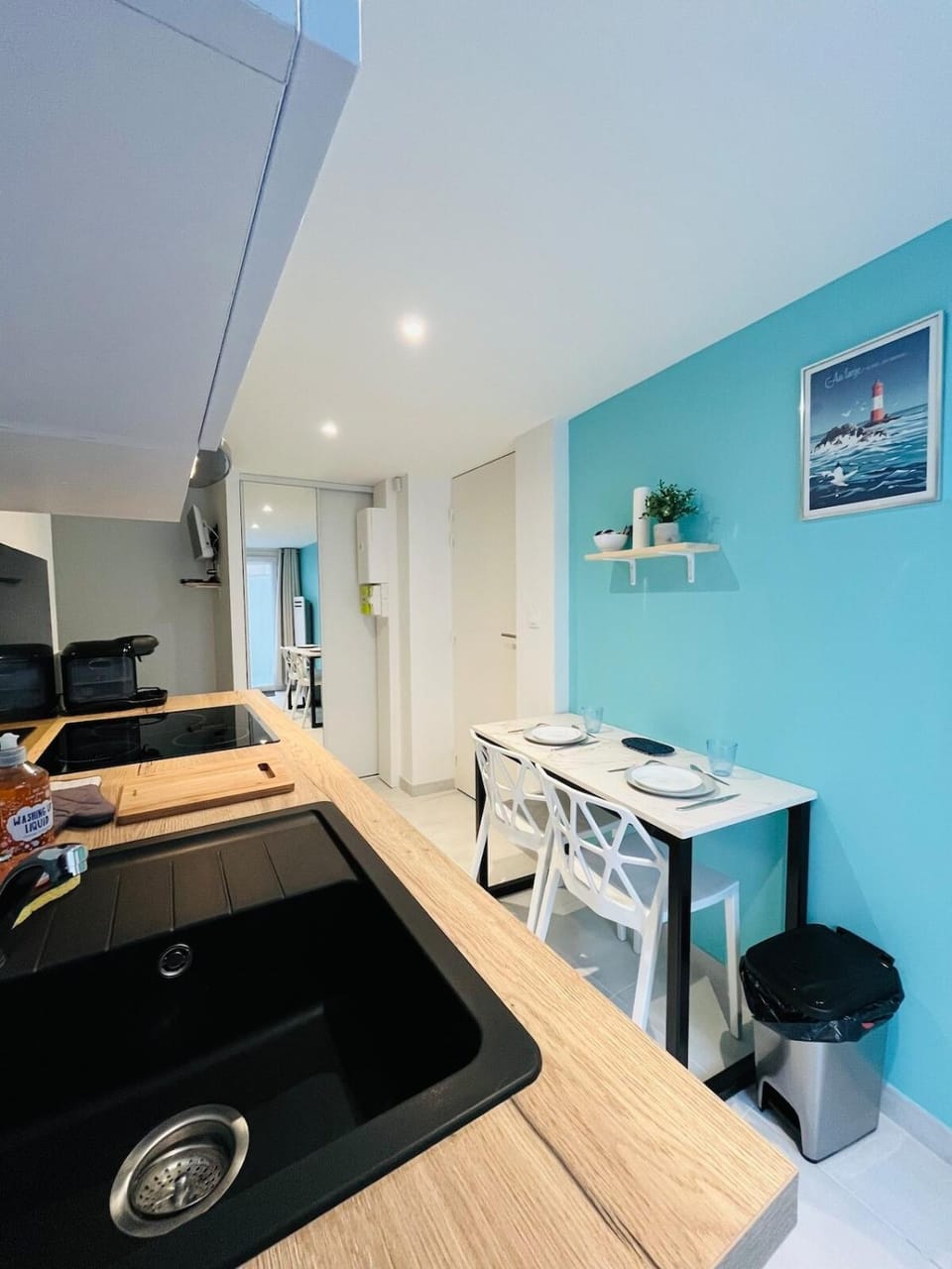 Kitchen or kitchenette