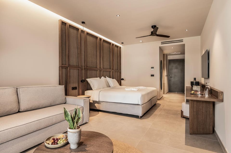 Seating area, Bedroom