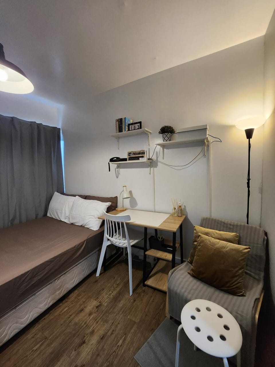 Photo of the whole room