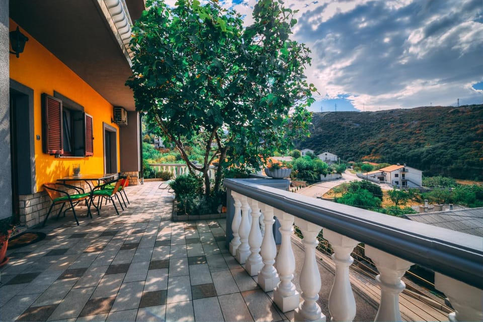 Patio, Balcony/Terrace