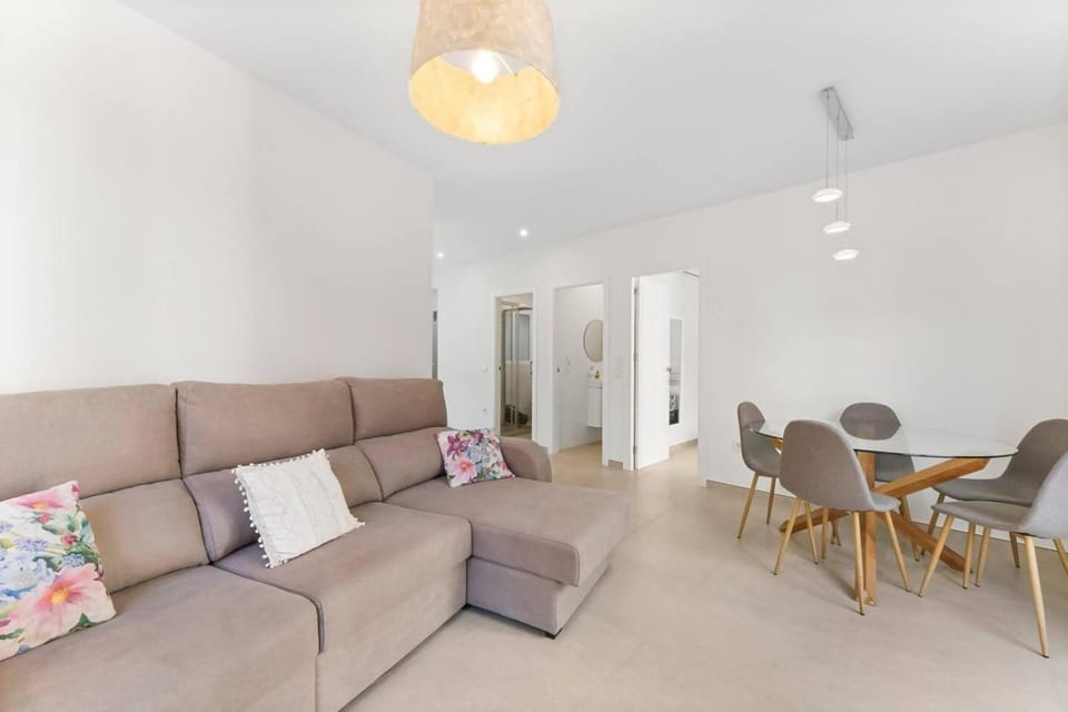 LovelyLofts Ayuntamiento Apartment in Alicante