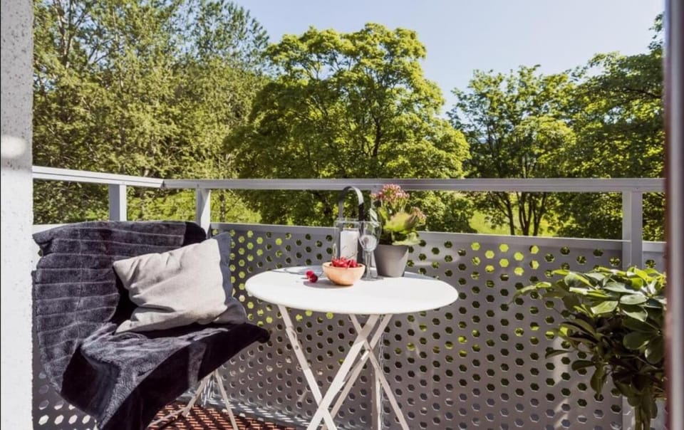 Balcony/Terrace, Seating area, Garden view