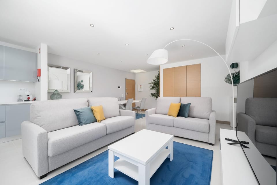 Communal lounge/ TV room, Living room