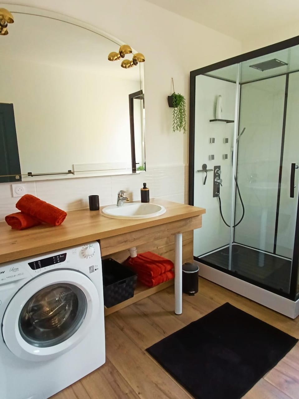 Shower, Bathroom, towels, washing machine