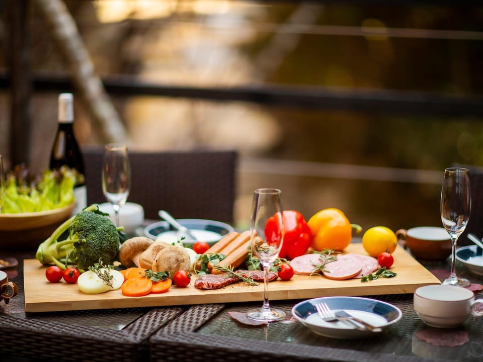 Food and drinks, Food