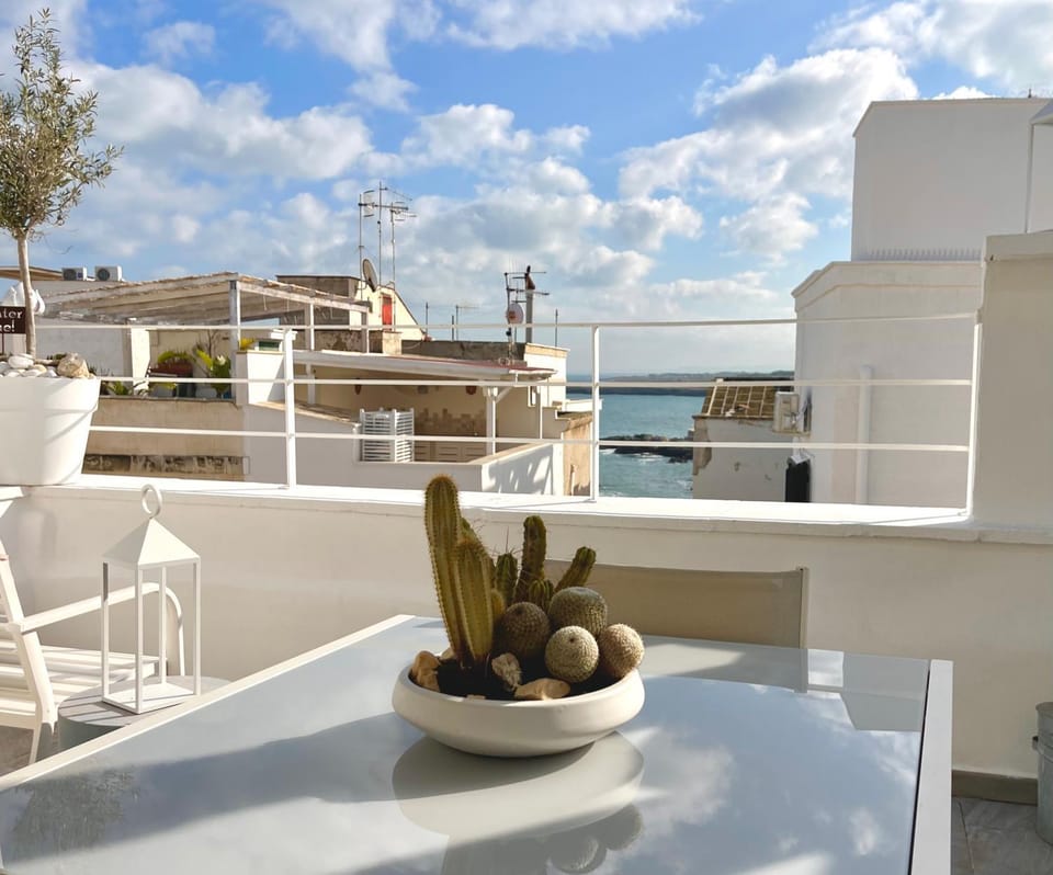 Patio, Day, Natural landscape, View (from property/room), Balcony/Terrace, Sea view