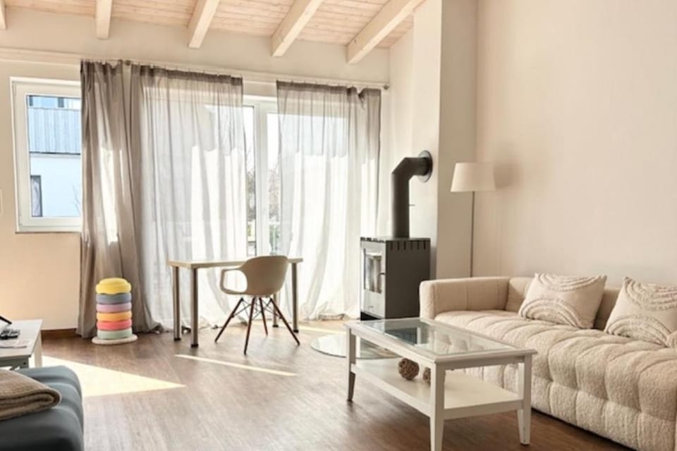 Living room, fireplace