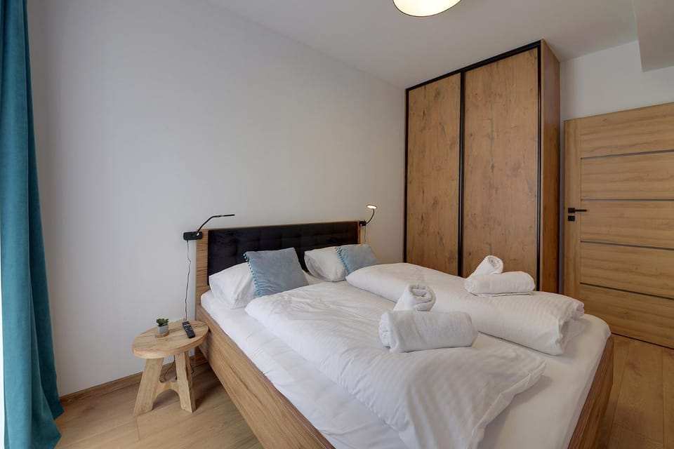 Bed, Photo of the whole room, Bedroom, towels, wardrobe