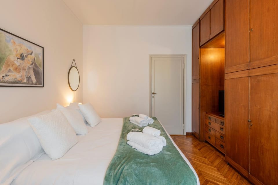 Bed, Photo of the whole room, Bedroom, towels, wardrobe