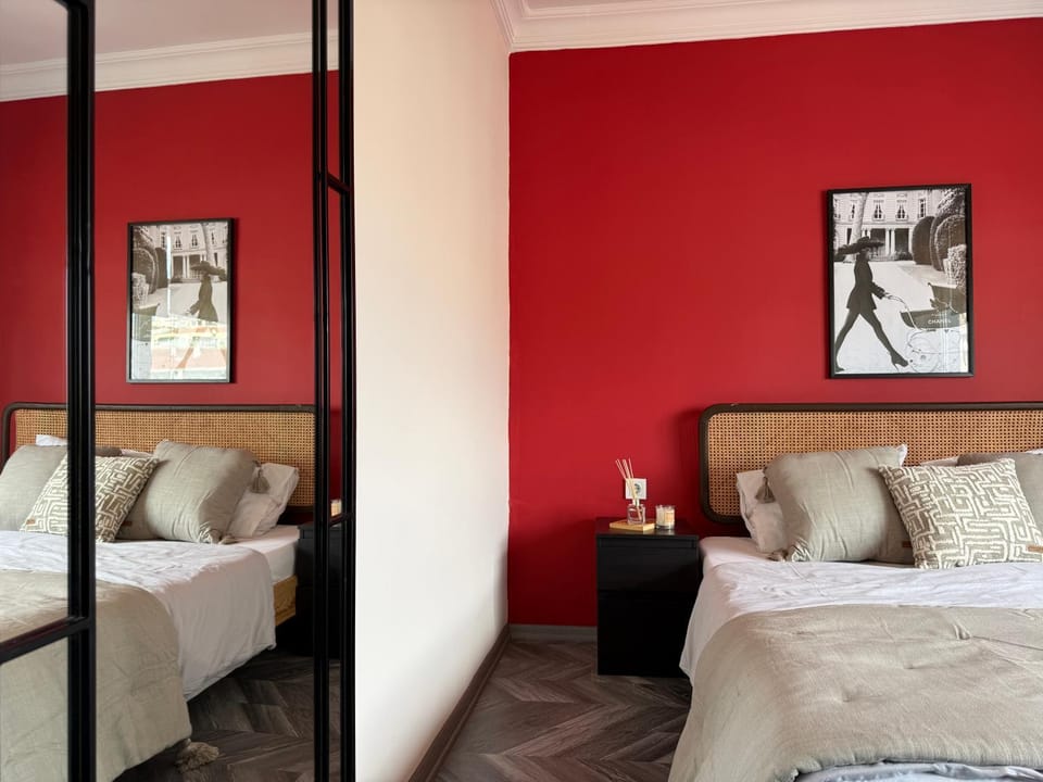Bed, Decorative detail, Bedroom