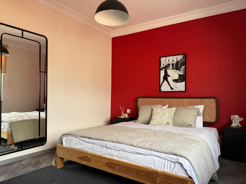 Bed, Bedroom