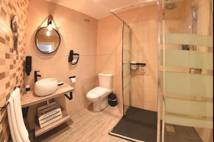 Shower, Toilet, Bathroom