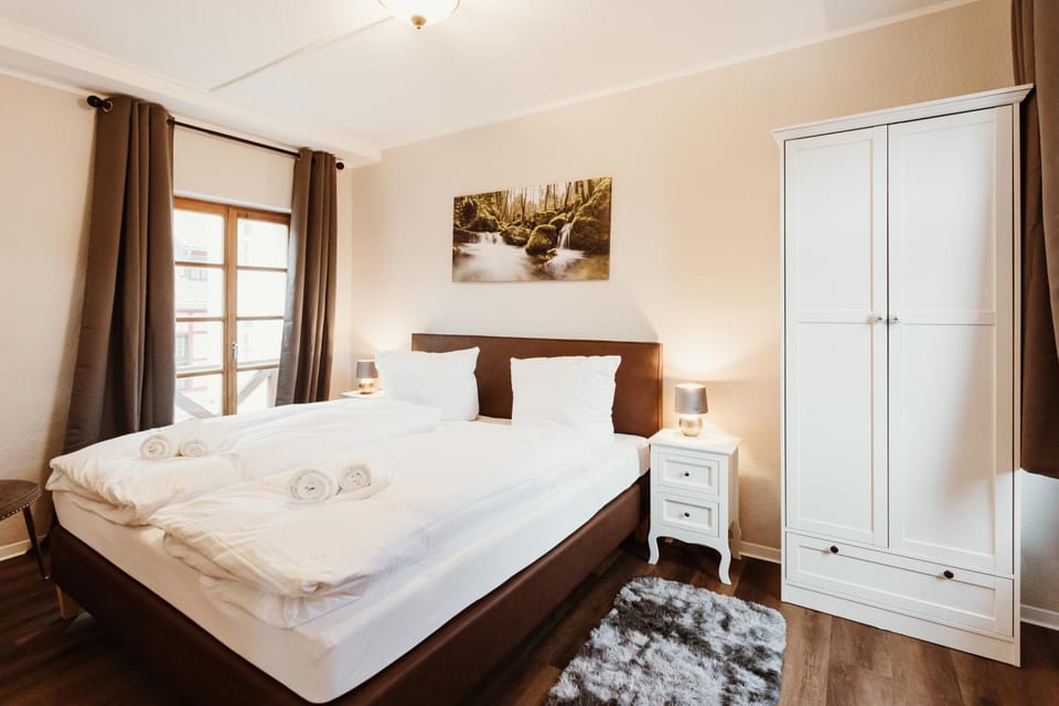 Bed, Bedroom, wardrobe