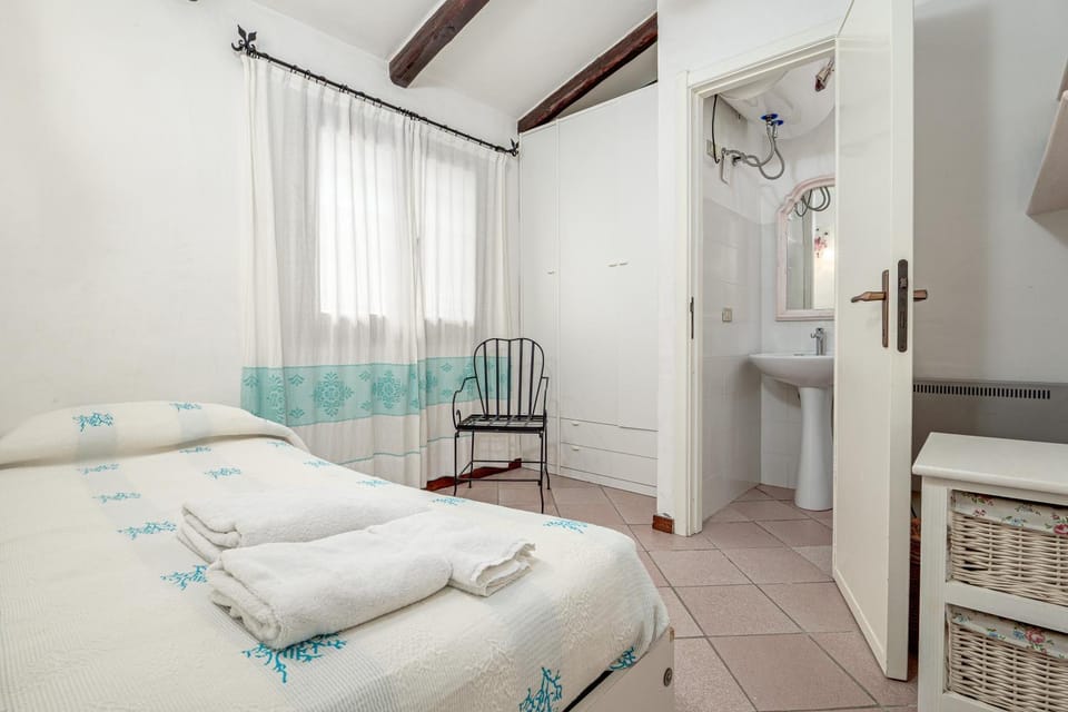 Property building, Living room, Bedroom