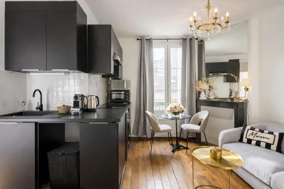 C O Great apartment in Paris Apartment in Paris