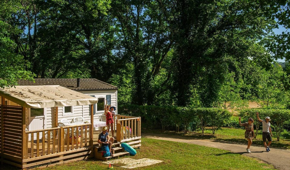 Property building, group of guests