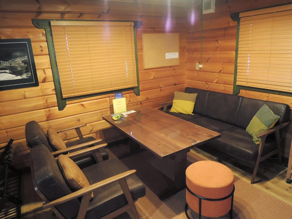 Living room, Photo of the whole room