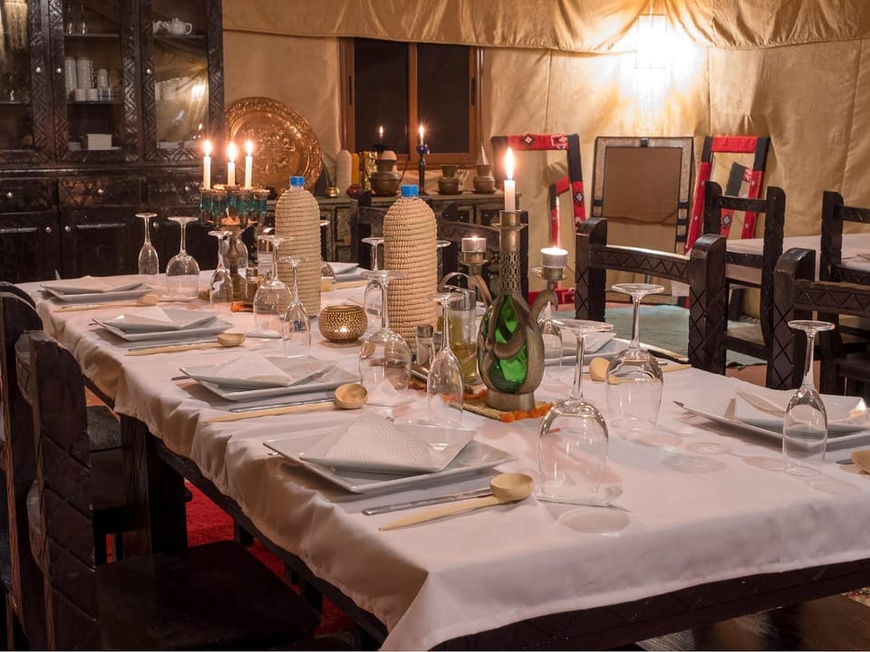 Restaurant/places to eat, Restaurant/places to eat