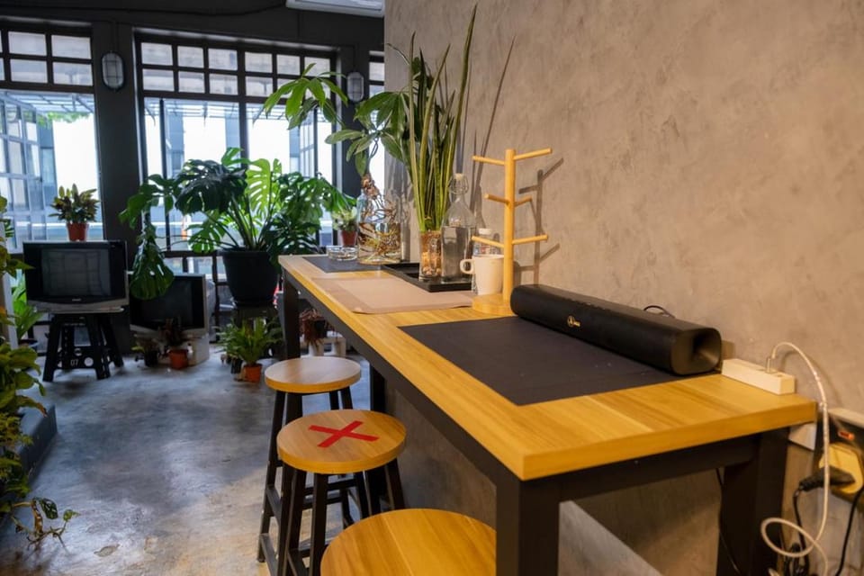 Communal lounge/ TV room, Kitchen or kitchenette, Lobby or reception, Lounge or bar